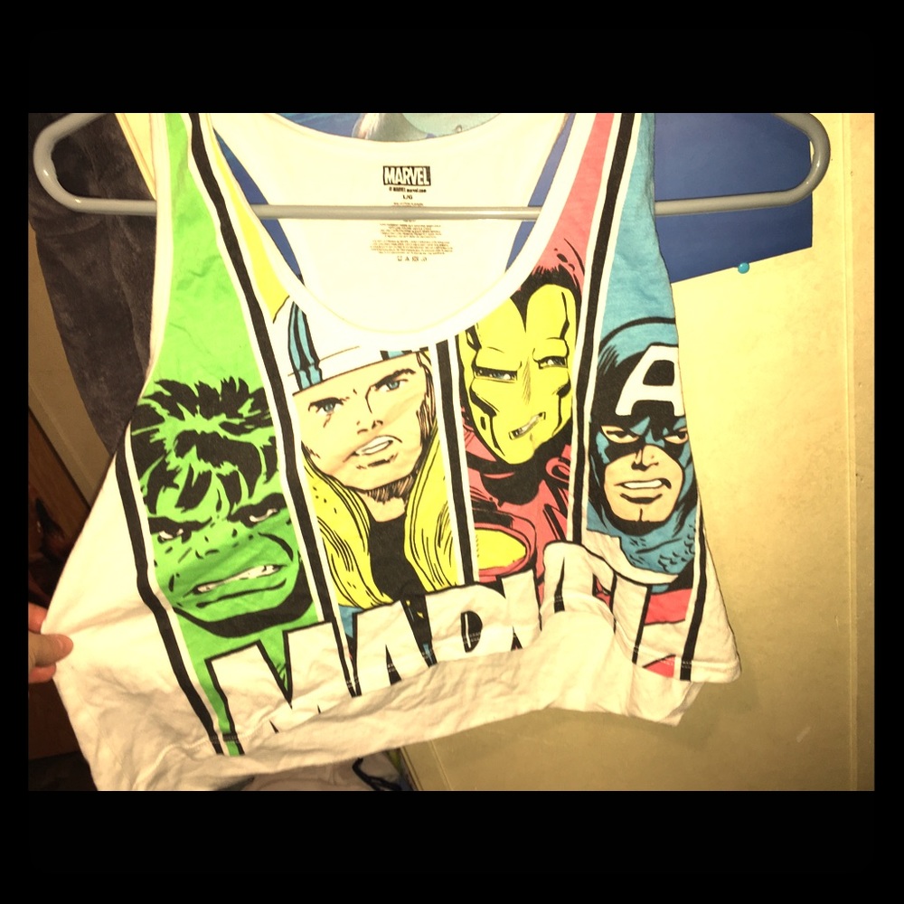 Marvel Croptop Size LG